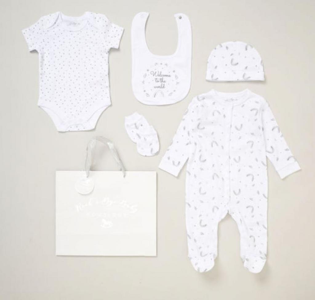 Welcome to the World" 5 Piece Layette Set