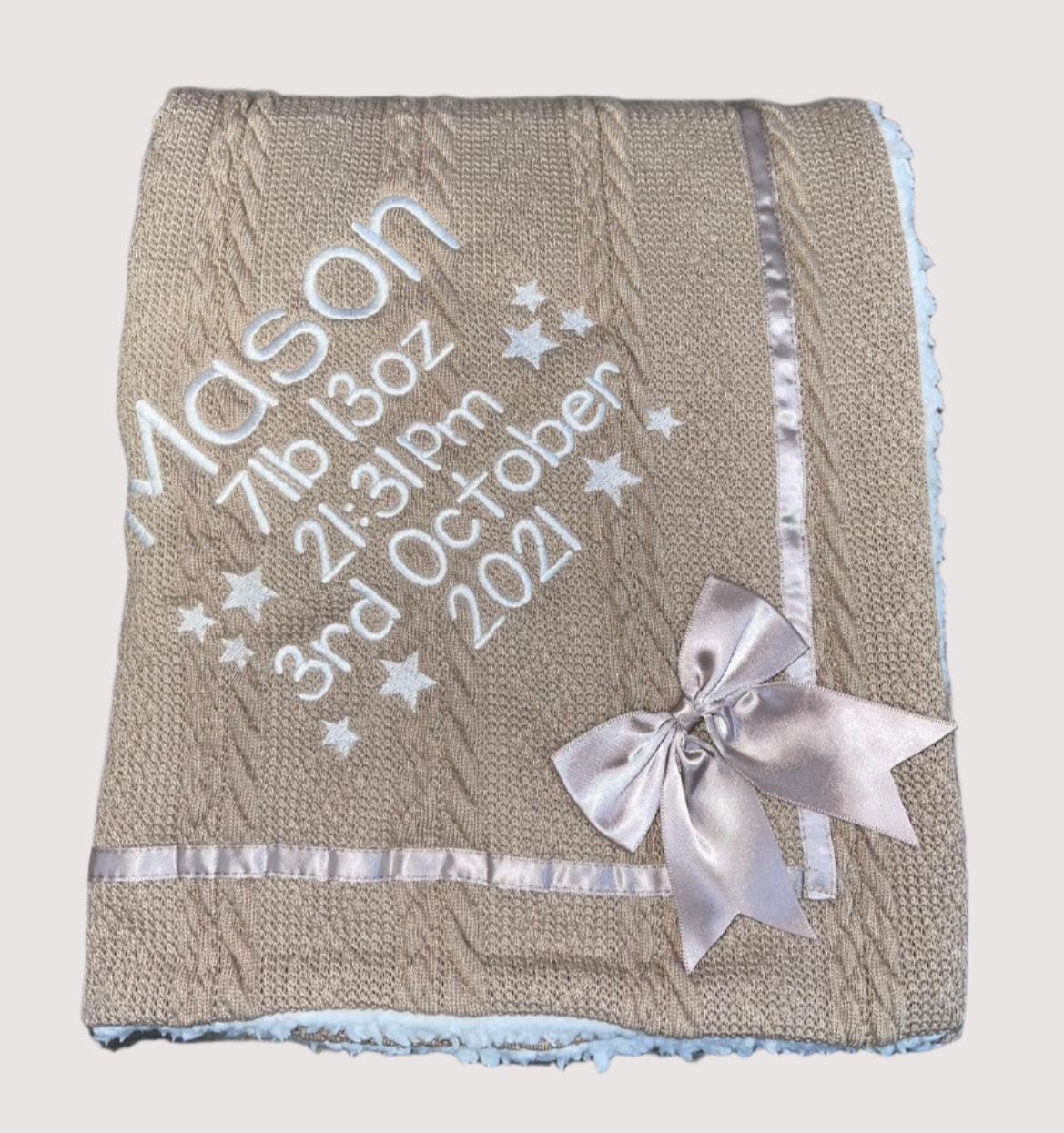 Personalised Cable knit Bow Blanket - Full Details