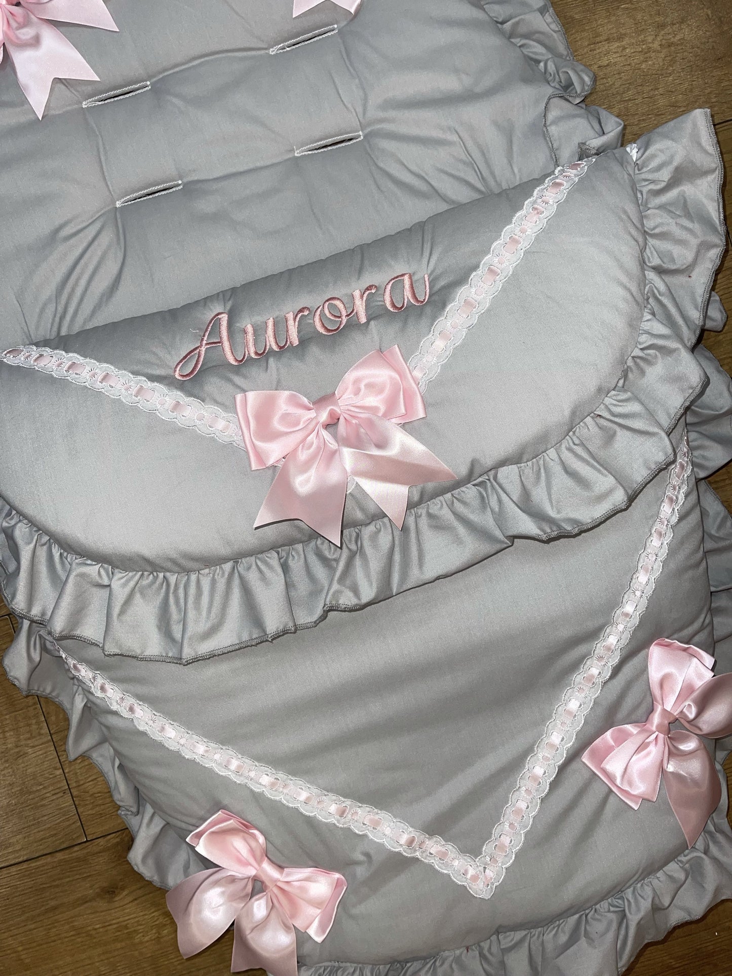 Personalised Grey & pink Five Bow Cosy toes