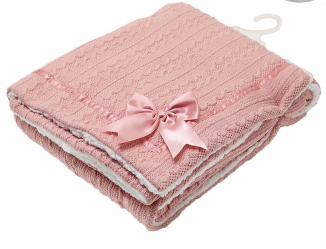 Cable knit sherpa bow blanket - Rose